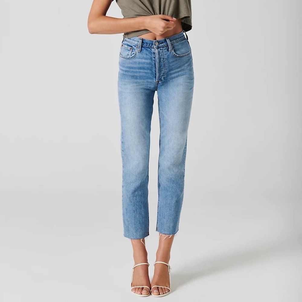 Aritzia Denim Forum - The Arlo High Rise Straight